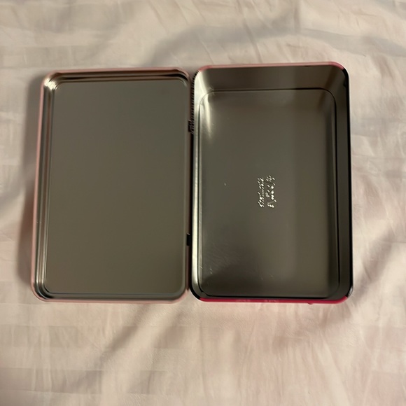 Paris Themed Pink Tin Box - Picture 7 of 8